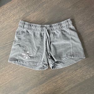 COMFORT COLORS - DILLION BEACH GREY DRAWSTRING SHORTS